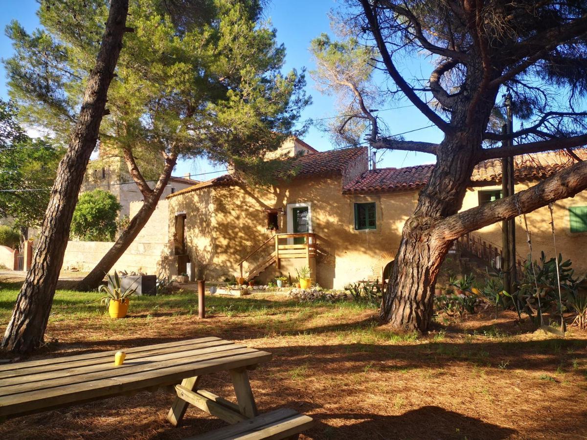 Passa Maison Entiere Hameau Monastir Del Camp מראה חיצוני תמונה